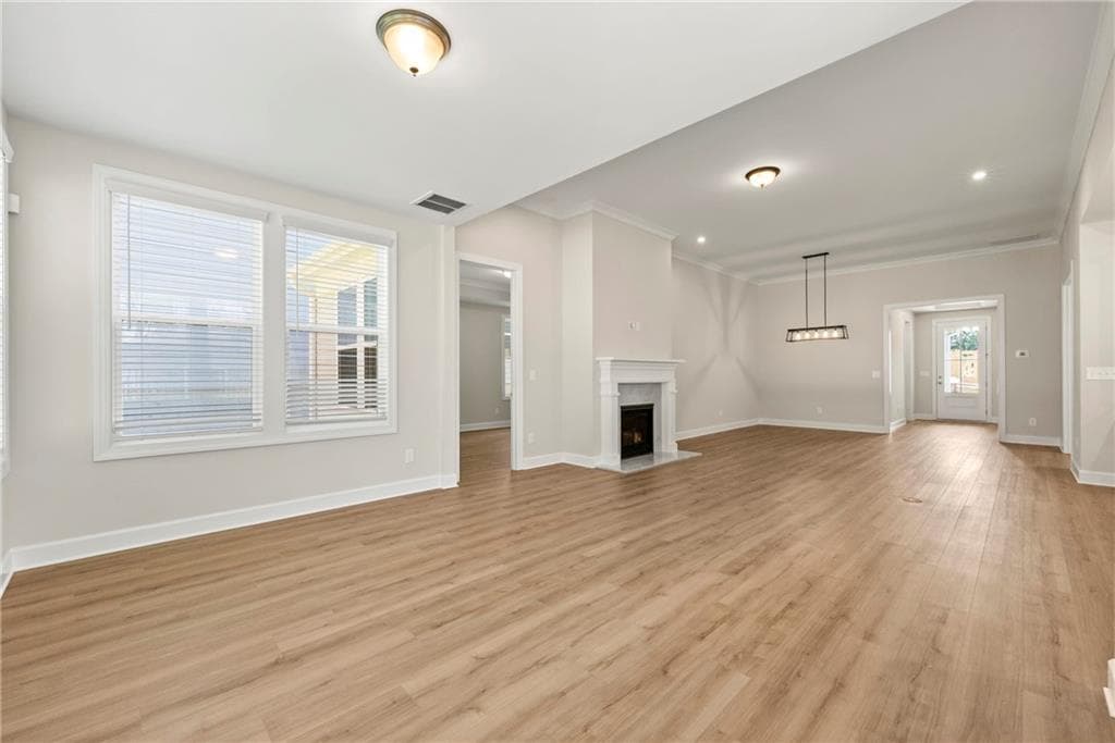 2 bedroom, 2 bathroom, 1,871 sq ft single family residence for sale at 428 Geneva Way, Hoschton, GA 30548 — photo 8