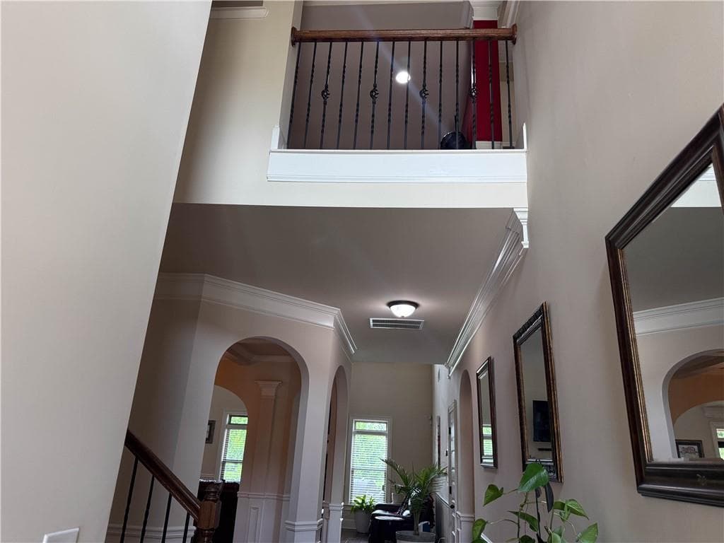 5 bedroom, 4 bathroom, 5,300 sq ft single family residence for sale at 5626 Casa Blanca Lane, Atlanta, GA 30331 — photo 6