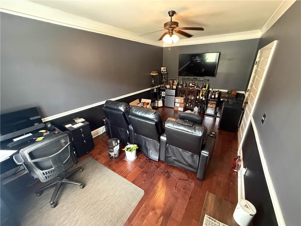 5 bedroom, 4 bathroom, 5,300 sq ft single family residence for sale at 5626 Casa Blanca Lane, Atlanta, GA 30331 — photo 8