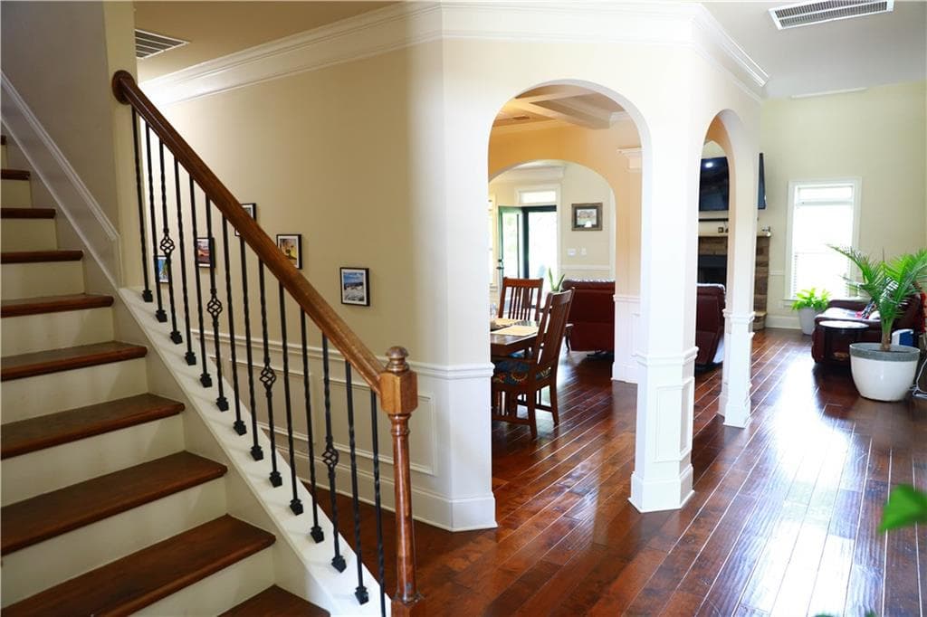 5 bedroom, 4 bathroom, 5,300 sq ft single family residence for sale at 5626 Casa Blanca Lane, Atlanta, GA 30331 — photo 9