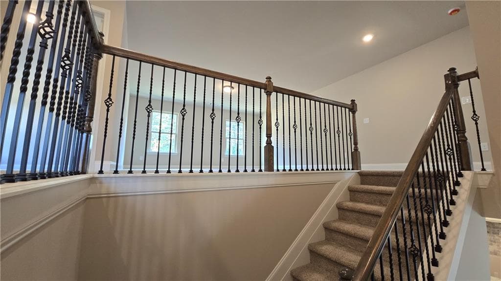 5 bedroom, 3 bathroom single family residence for sale at 1046 Lakeview Oaks Court, Grayson, GA 30017 — photo 9