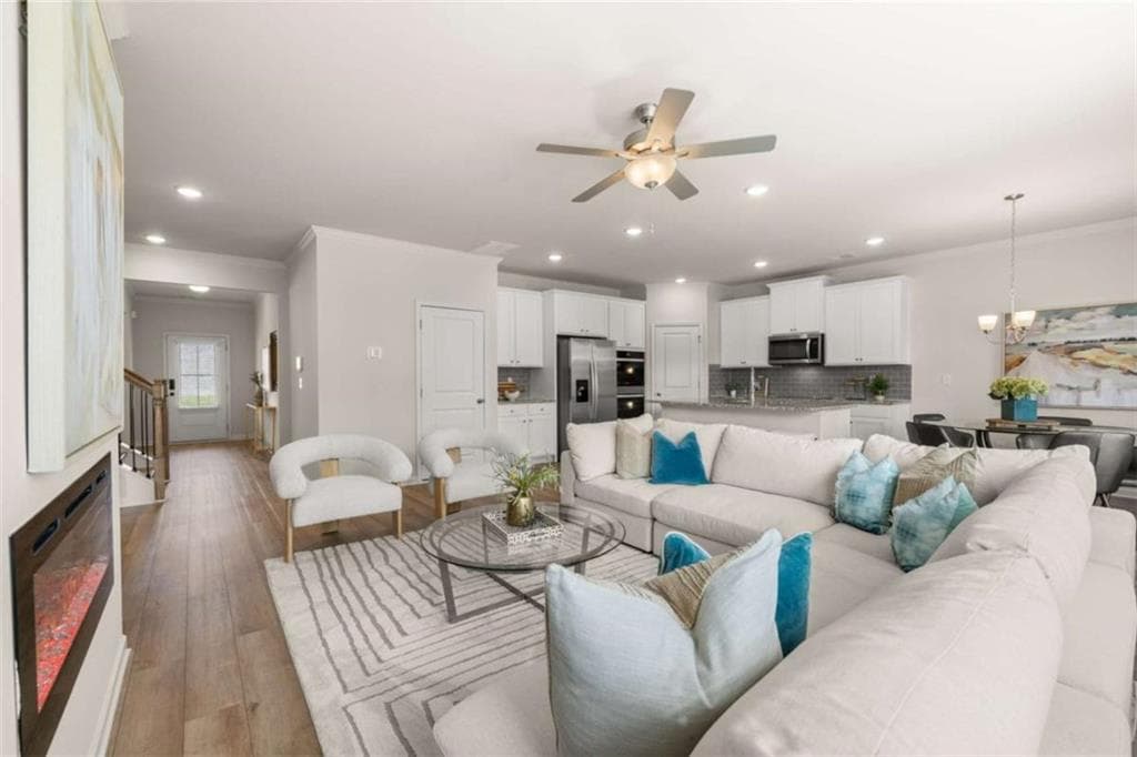 5 bedroom, 4 bathroom, 2,892 sq ft single family residence for sale at 1776 Kingsmere Run Drive, Loganville, GA 30052 — photo 5