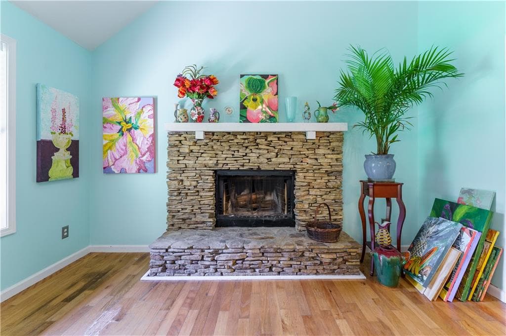 3 bedroom, 2 bathroom, 1,540 sq ft single family residence for sale at 2590 Valient Drive, Cumming, GA 30041 — photo 9