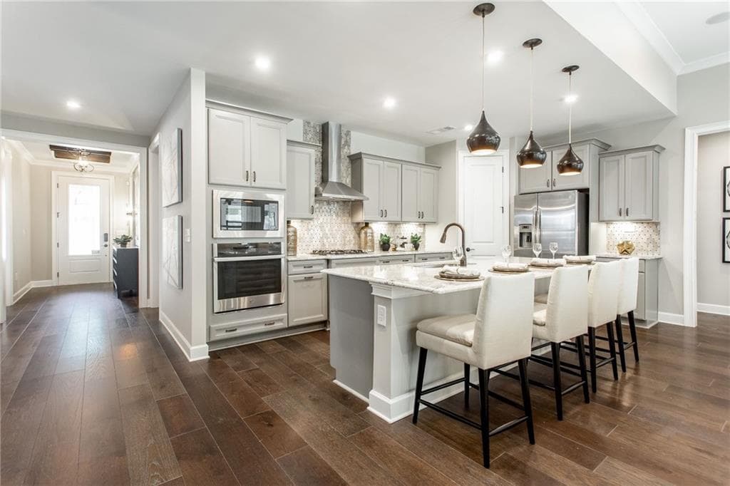 3 bedroom, 3 bathroom, 2,390 sq ft single family residence for sale at 386 Geneva Way, Hoschton, GA 30548 — photo 4