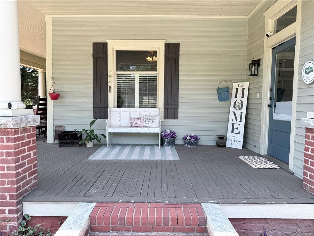 5 bedroom, 5 bathroom, 5,383 sq ft single family residence for sale at 1049 N Main Street, Conyers, GA 30012 — photo 5