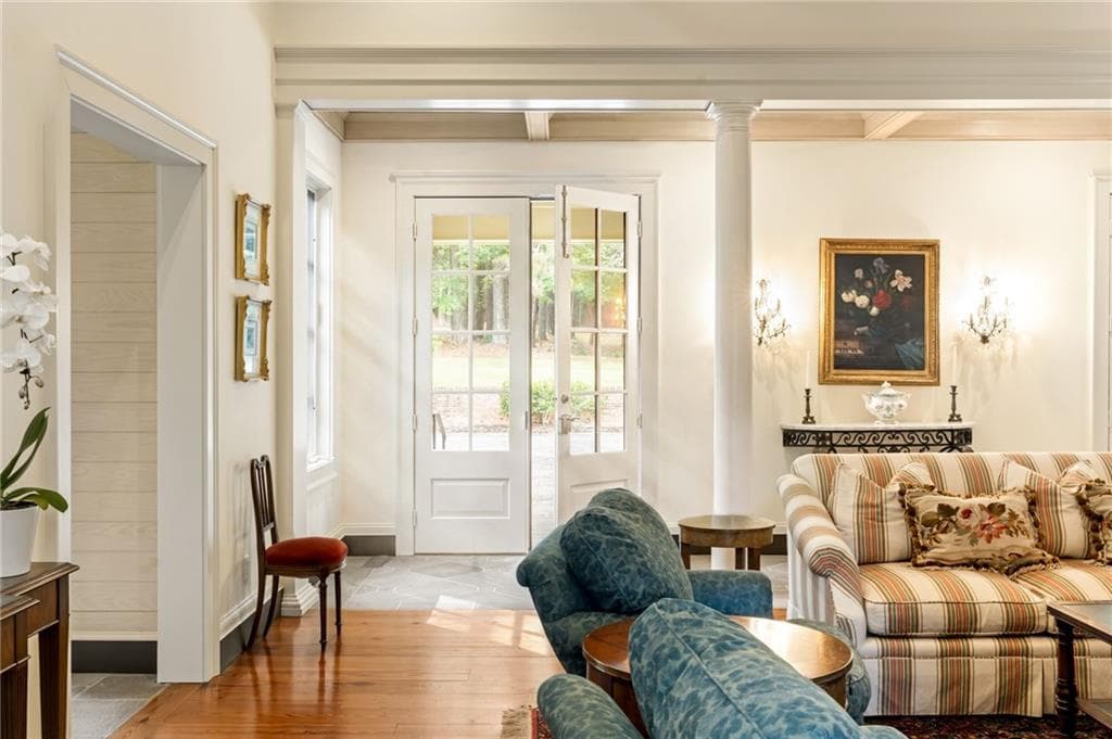 6 bedroom, 5 bathroom, 6,327 sq ft single family residence for sale at 10180 Capps Ferry Road, Chattahoochee Hills, GA 30268 — photo 8