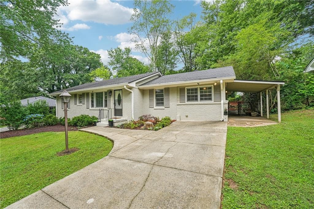 4 bedroom, 2 bathroom, 1,688 sq ft single family residence under contract at 2120 Meadowbrook Lane, Marietta, GA 30067