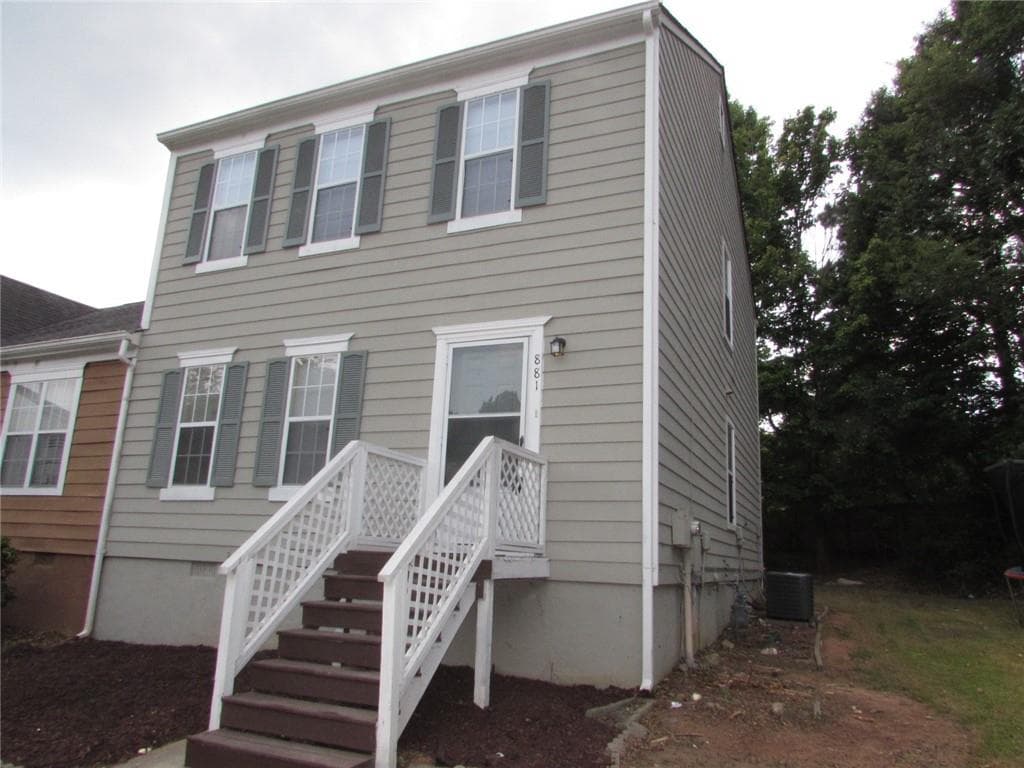 3 bedroom, 3 bathroom, 1,408 sq ft townhouse for rent at 881 Heritage Valley Road 881, Norcross, GA 30093 for $1,650 a month — photo 2