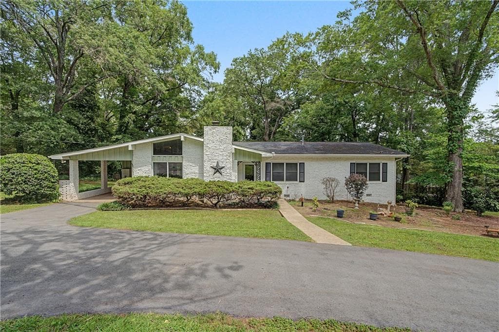 4 bedroom, 3 bathroom single family residence for sale at 6 Virginia Circle, Cedartown, GA 30125
