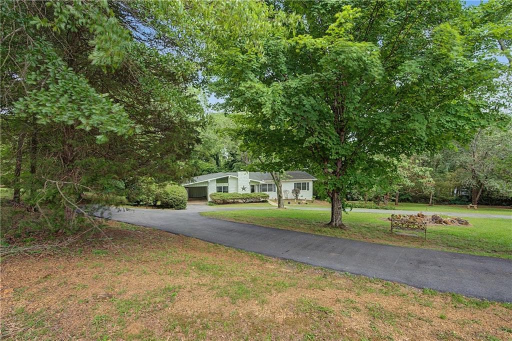 4 bedroom, 3 bathroom single family residence for sale at 6 Virginia Circle, Cedartown, GA 30125 — photo 2