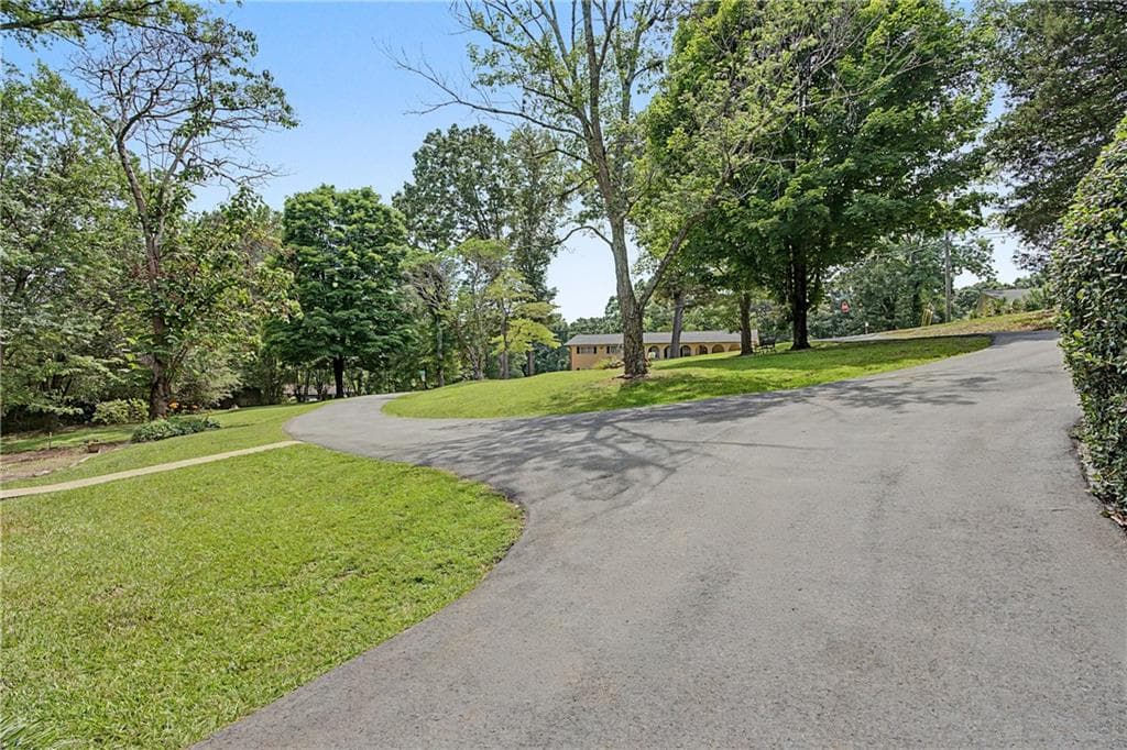 4 bedroom, 3 bathroom single family residence for sale at 6 Virginia Circle, Cedartown, GA 30125 — photo 8