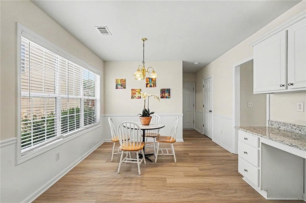 4 bedroom, 3 bathroom, 2,628 sq ft single family residence for sale at 492 Mimosa Grove Crossing, Tucker, GA 30084 — photo 7