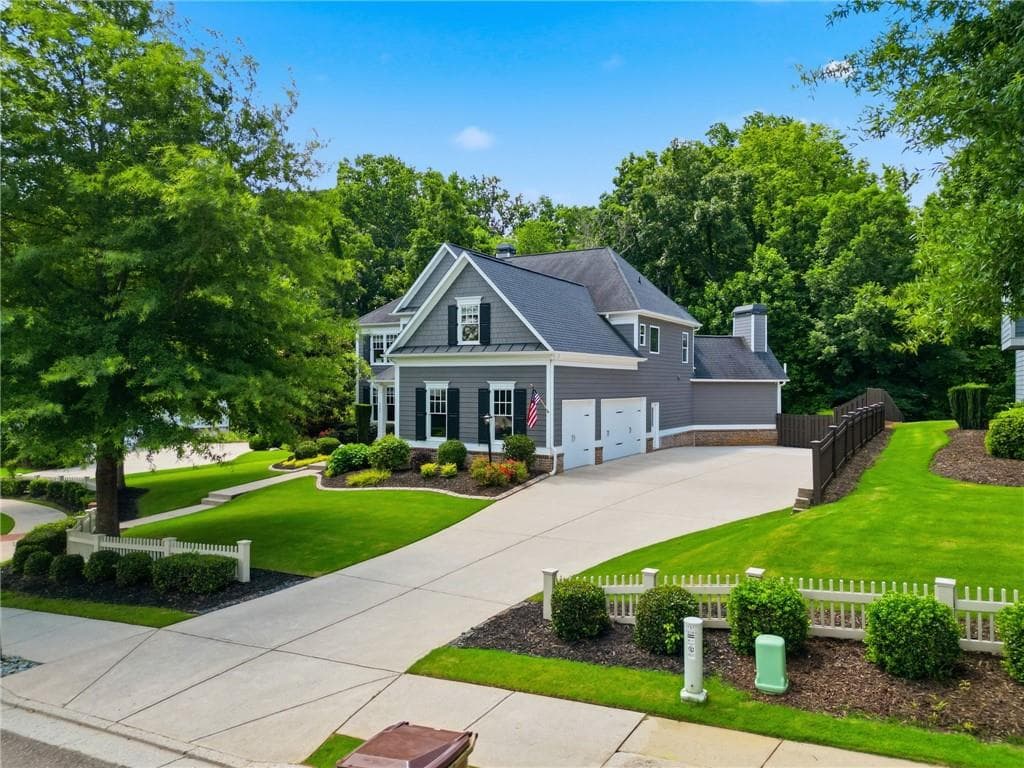 6 bedroom, 5 bathroom, 4,862 sq ft single family residence under contract at 4065 Williams Point Drive, Cumming, GA 30028 — photo 3