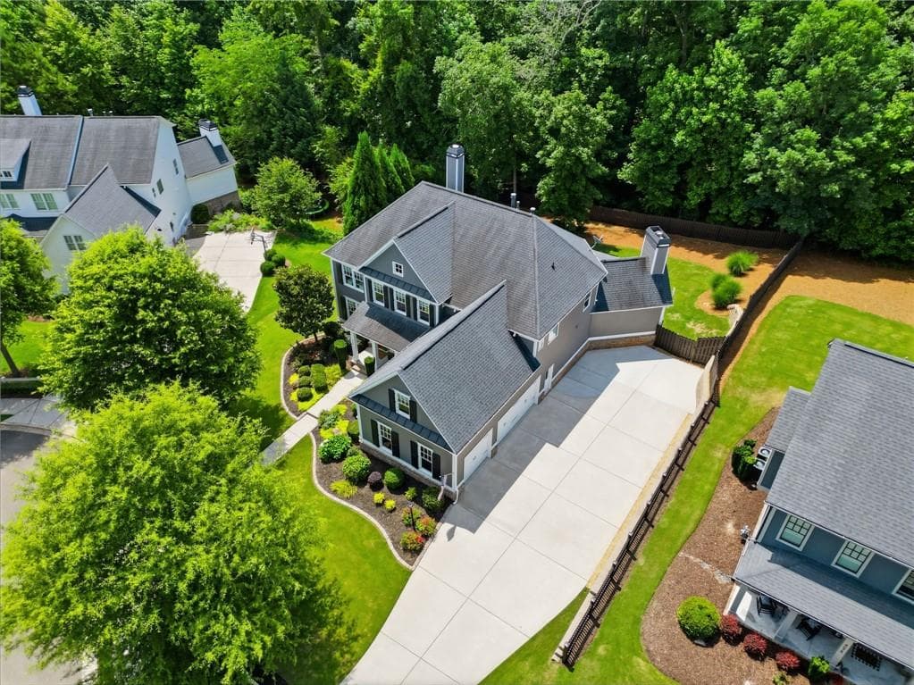 6 bedroom, 5 bathroom, 4,862 sq ft single family residence under contract at 4065 Williams Point Drive, Cumming, GA 30028 — photo 5