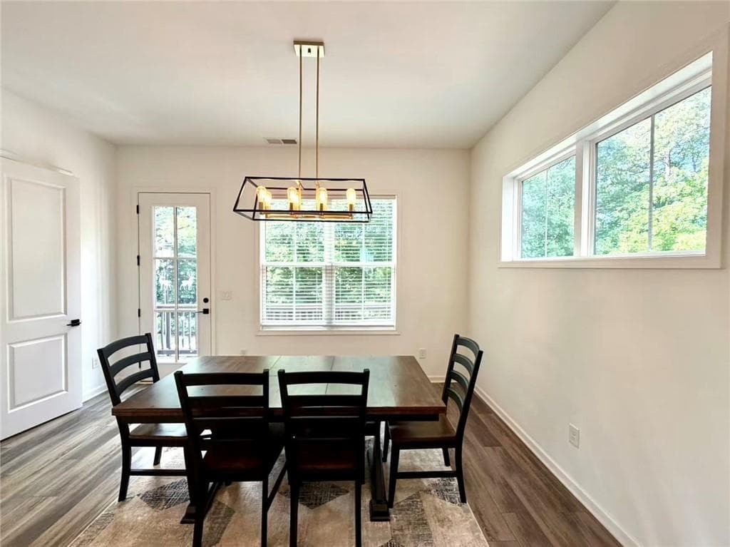 3 bedroom, 4 bathroom, 1,970 sq ft single family residence under contract at 4399 Gillon Circle, Atlanta, GA 30339 — photo 10