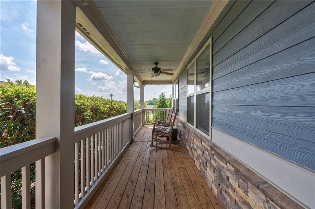 4 bedroom, 4 bathroom, 2,562 sq ft single family residence under contract at 1010 Gold Finch Drive, Jefferson, GA 30549 — photo 7