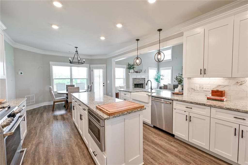 4 bedroom, 3 bathroom, 2,724 sq ft single family residence for sale at 1515 Gratis Road, Monroe, GA 30656 — photo 7