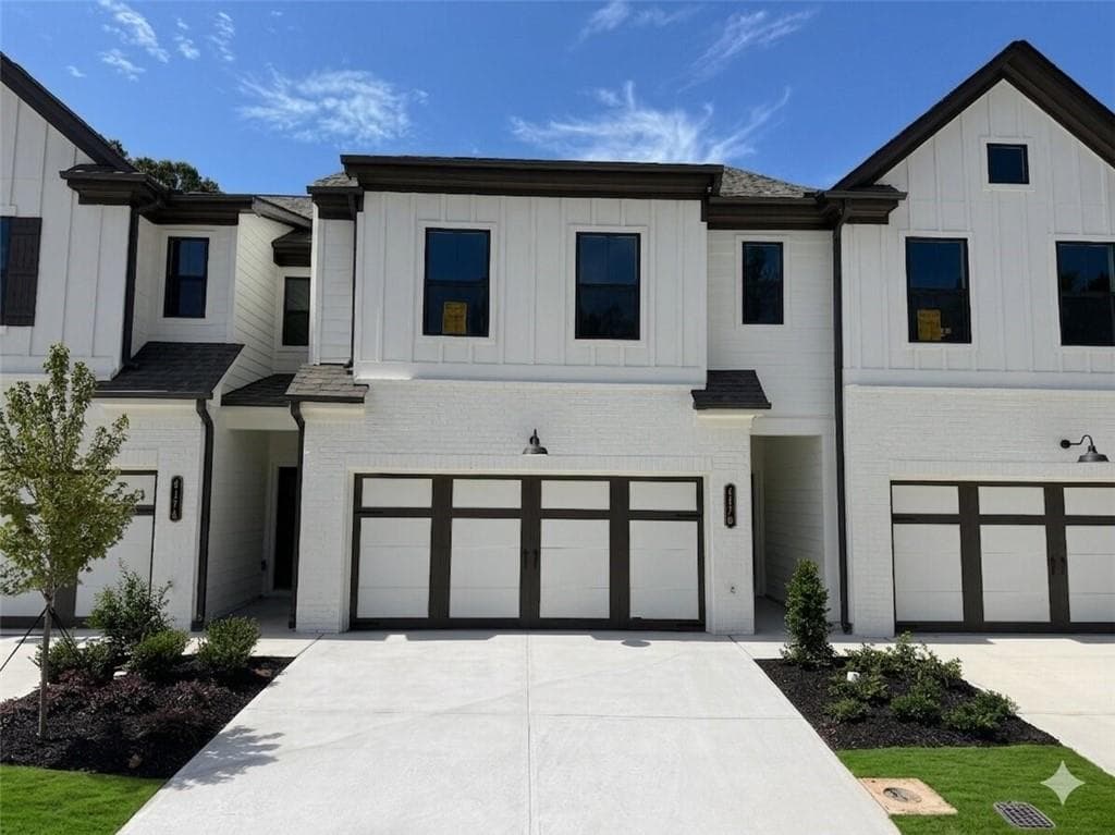 3 bedroom, 3 bathroom, 1,850 sq ft townhouse for sale at 4170 Millstone Park Lane, Gainesville, GA 30504