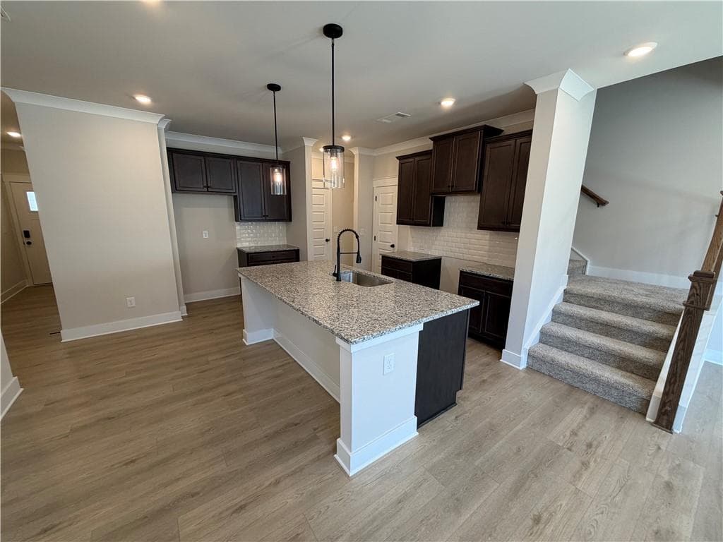 3 bedroom, 3 bathroom, 1,850 sq ft townhouse for sale at 4170 Millstone Park Lane, Gainesville, GA 30504 — photo 6