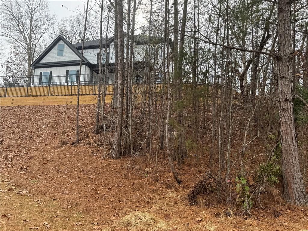 4 bedroom, 3 bathroom, 2,770 sq ft single family residence for sale at 605 Whirlaway Street, Jefferson, GA 30549 — photo 2