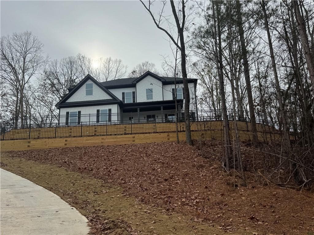 4 bedroom, 3 bathroom, 2,770 sq ft single family residence for sale at 605 Whirlaway Street, Jefferson, GA 30549 — photo 3
