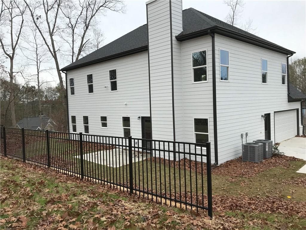 4 bedroom, 3 bathroom, 2,770 sq ft single family residence for sale at 605 Whirlaway Street, Jefferson, GA 30549 — photo 8
