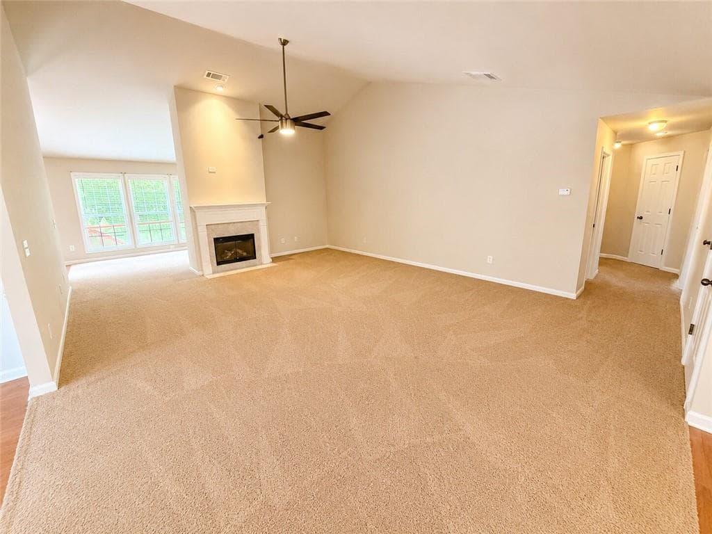 3 bedroom, 2 bathroom, 2,275 sq ft single family residence for sale at 953 Creek Bottom Road, Loganville, GA 30052 — photo 4