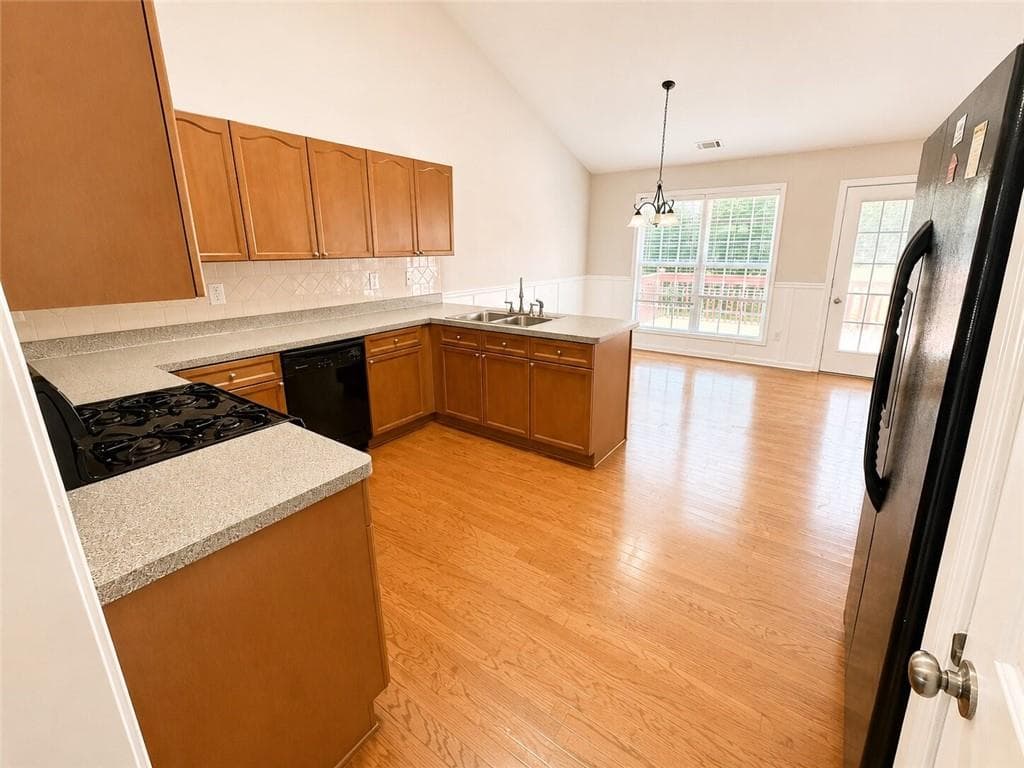 3 bedroom, 2 bathroom, 2,275 sq ft single family residence for sale at 953 Creek Bottom Road, Loganville, GA 30052 — photo 8