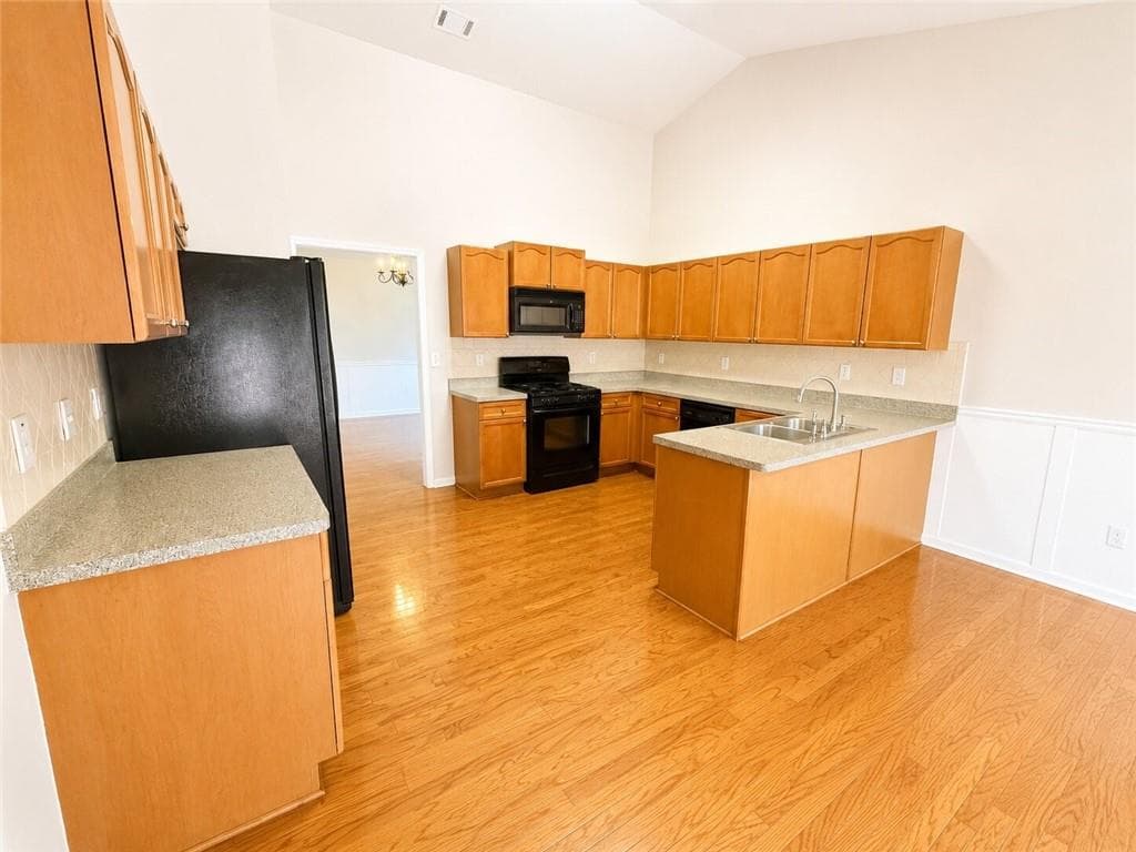 3 bedroom, 2 bathroom, 2,275 sq ft single family residence for sale at 953 Creek Bottom Road, Loganville, GA 30052 — photo 9