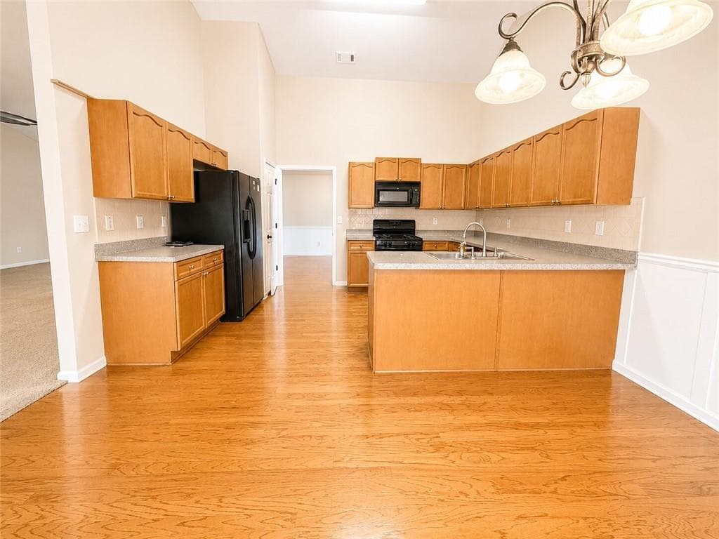 3 bedroom, 2 bathroom, 2,275 sq ft single family residence for sale at 953 Creek Bottom Road, Loganville, GA 30052 — photo 10