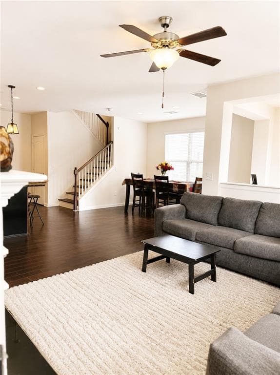 3 bedroom, 3 bathroom, 1,956 sq ft townhouse for sale at 7808 Rutgers Circle, Fairburn, GA 30213 — photo 7