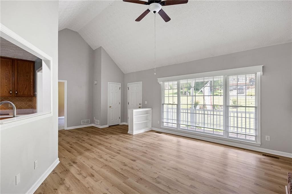 3 bedroom, 3 bathroom, 2,194 sq ft single family residence for sale at 347 Viola Drive, Dallas, GA 30157 — photo 8