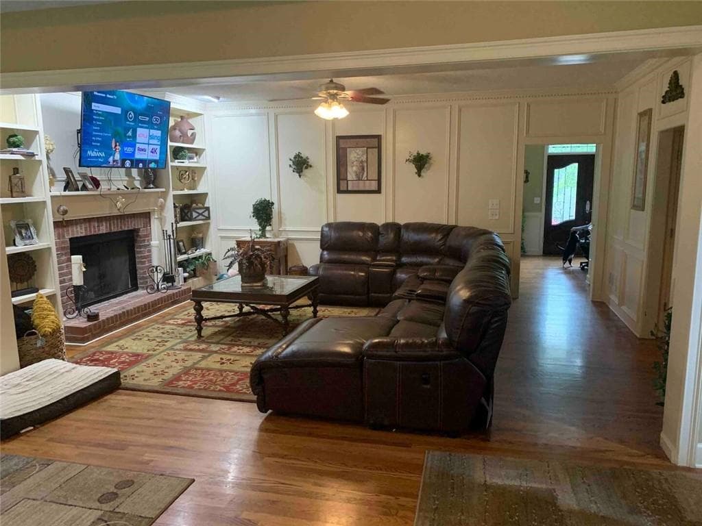 5 bedroom, 5 bathroom, 4,526 sq ft single family residence for rent at 2345 Bray Court, Marietta, GA 30066 for $4,995 a month — photo 7