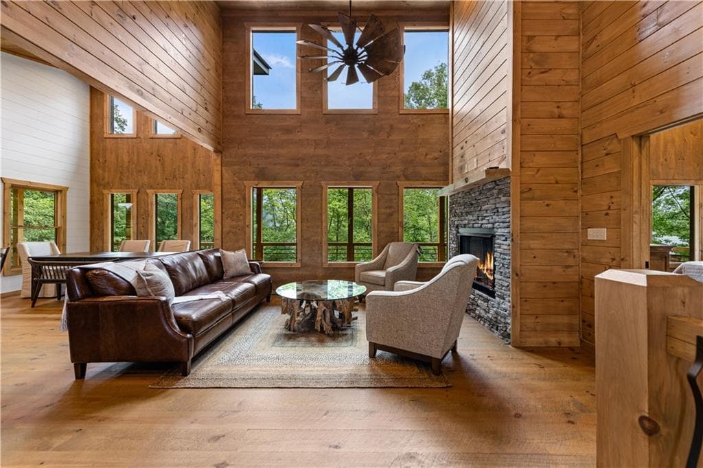 4 bedroom, 4 bathroom, 2,512 sq ft single family residence for sale at 416 Windy Valley Trail, Blue Ridge, GA 30513 — photo 5
