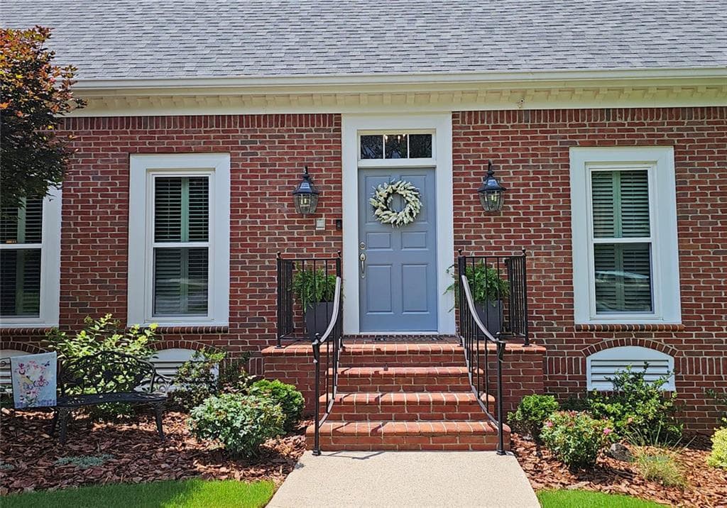 5 bedroom, 5 bathroom, 4,008 sq ft single family residence under contract at 2631 Brentford Lane, Snellville, GA 30078 — photo 2