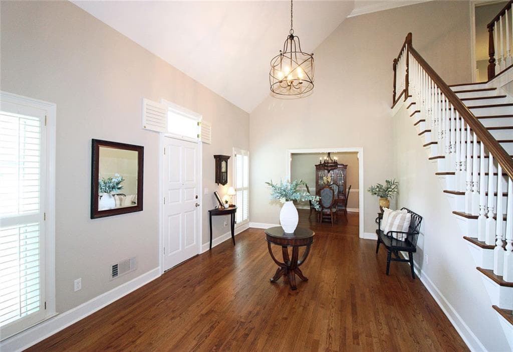 5 bedroom, 5 bathroom, 4,008 sq ft single family residence under contract at 2631 Brentford Lane, Snellville, GA 30078 — photo 4