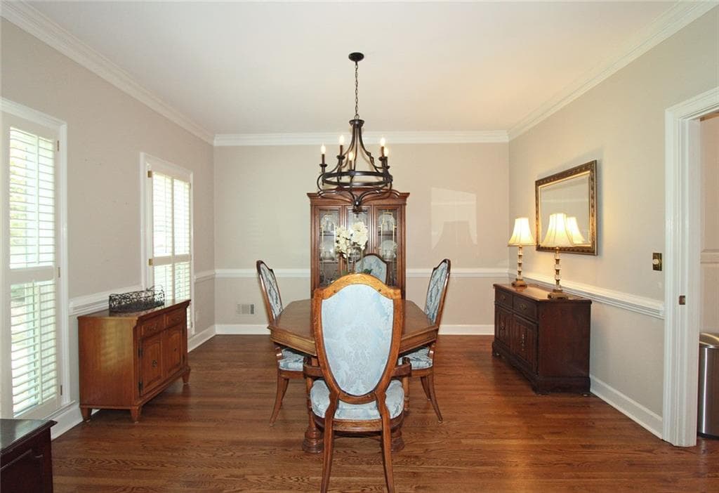 5 bedroom, 5 bathroom, 4,008 sq ft single family residence under contract at 2631 Brentford Lane, Snellville, GA 30078 — photo 5