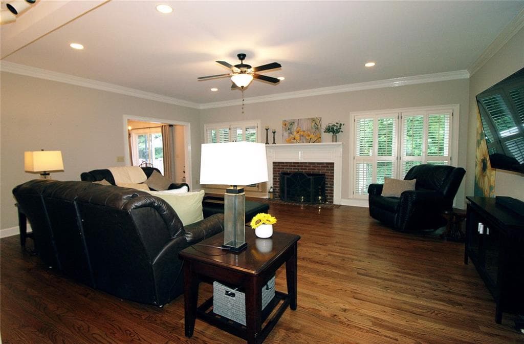 5 bedroom, 5 bathroom, 4,008 sq ft single family residence under contract at 2631 Brentford Lane, Snellville, GA 30078 — photo 9
