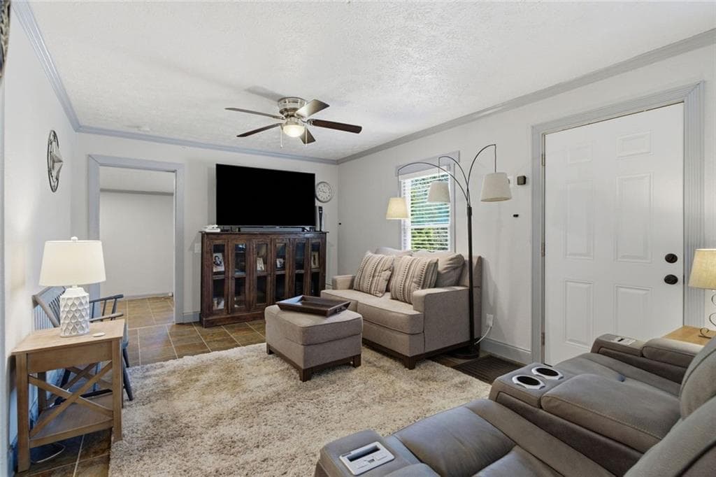 1 bedroom, 1 bathroom, 716 sq ft single family residence for sale at 263 Elizabeth Street, Jasper, GA 30143 — photo 5