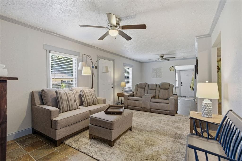 1 bedroom, 1 bathroom, 716 sq ft single family residence for sale at 263 Elizabeth Street, Jasper, GA 30143 — photo 6