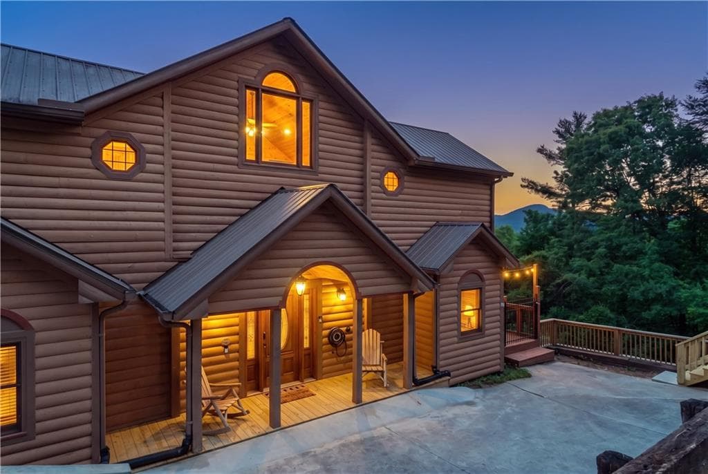 4 bedroom, 5 bathroom, 3,202 sq ft single family residence for sale at 236 Rosen Strasse, Helen, GA 30545 — photo 8