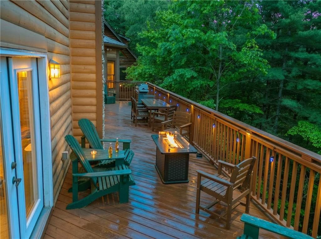 4 bedroom, 5 bathroom, 3,202 sq ft single family residence for sale at 236 Rosen Strasse, Helen, GA 30545 — photo 6
