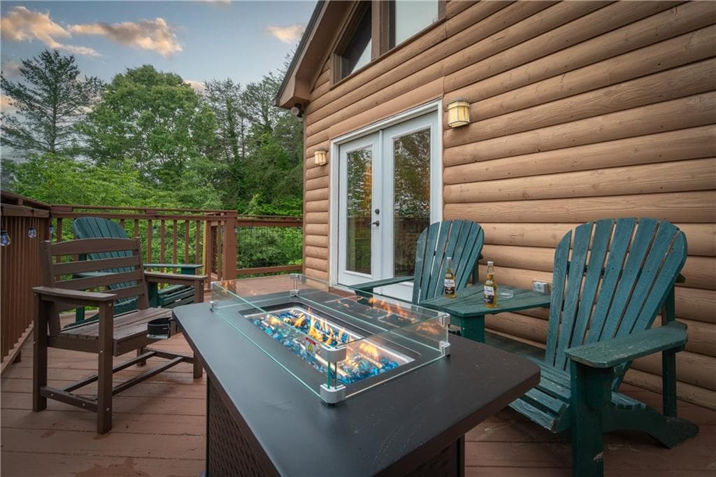 4 bedroom, 5 bathroom, 3,202 sq ft single family residence for sale at 236 Rosen Strasse, Helen, GA 30545 — photo 7