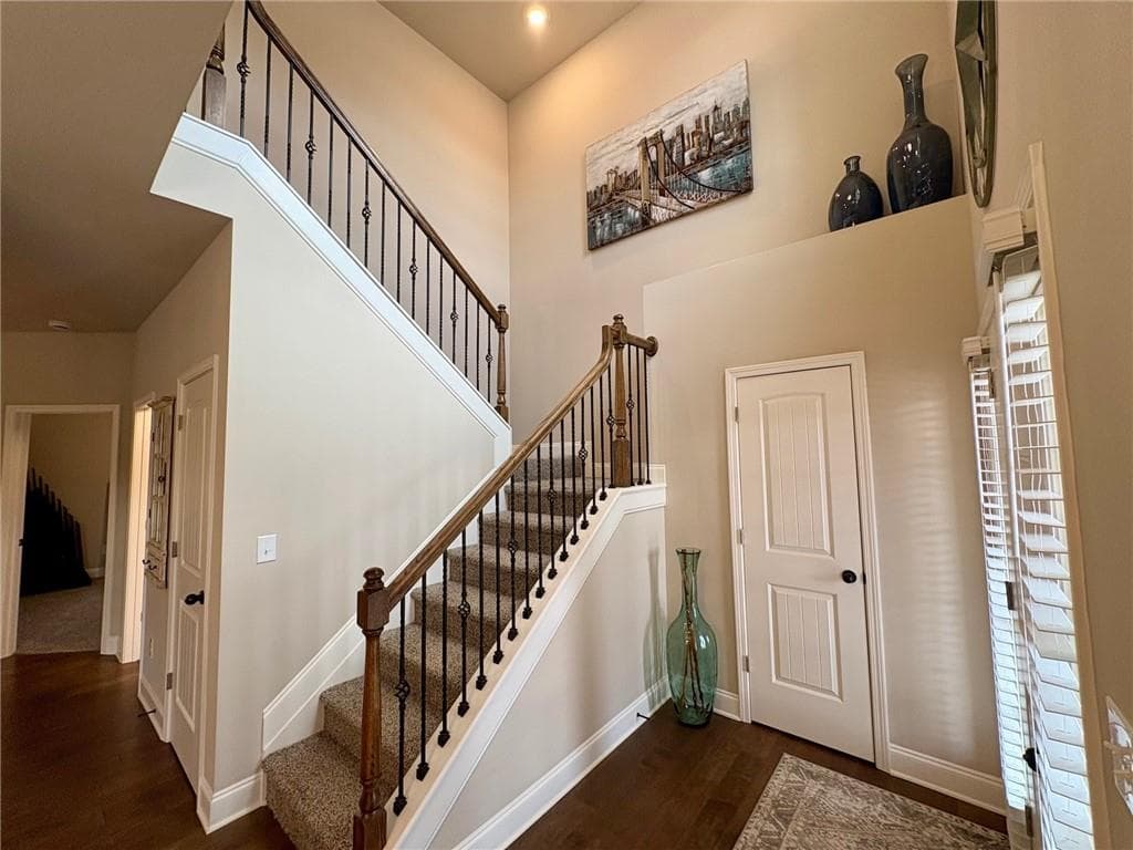 4 bedroom, 4 bathroom single family residence for sale at 966 Lakeview Oaks Court, Grayson, GA 30017 — photo 3