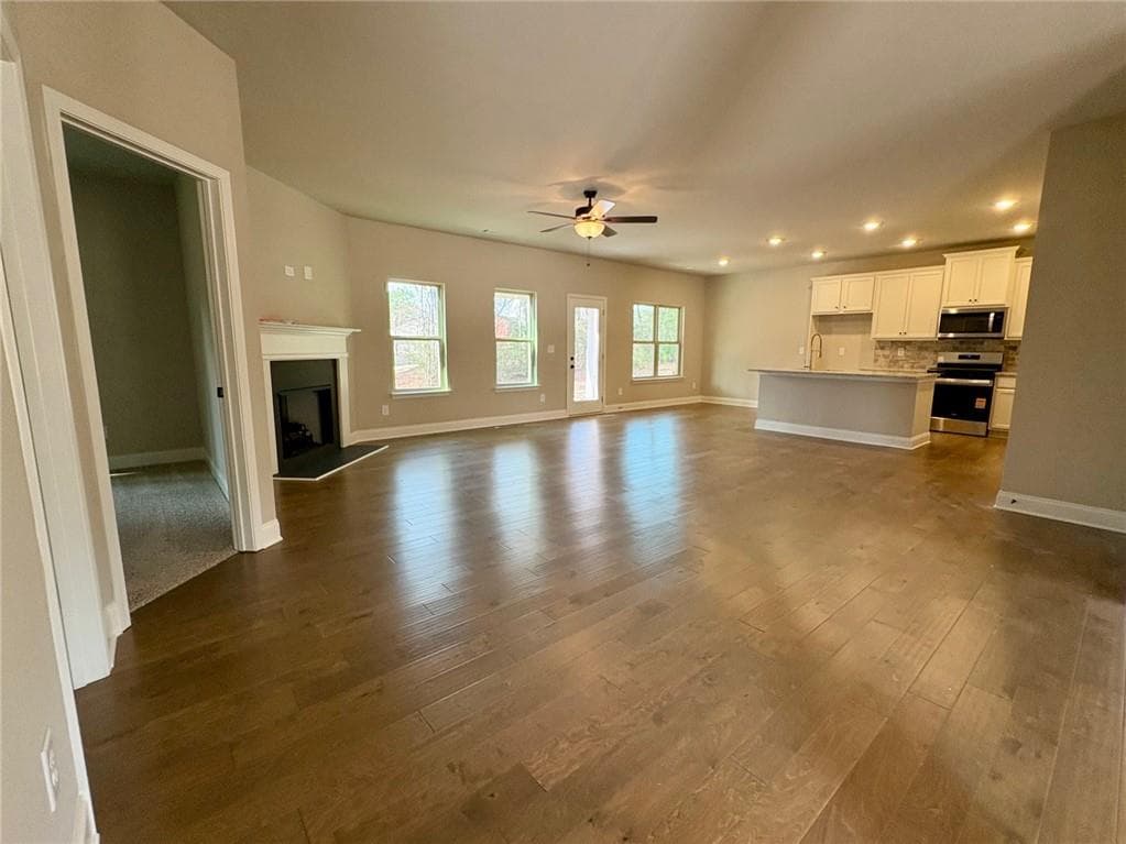 4 bedroom, 4 bathroom single family residence for sale at 966 Lakeview Oaks Court, Grayson, GA 30017 — photo 9