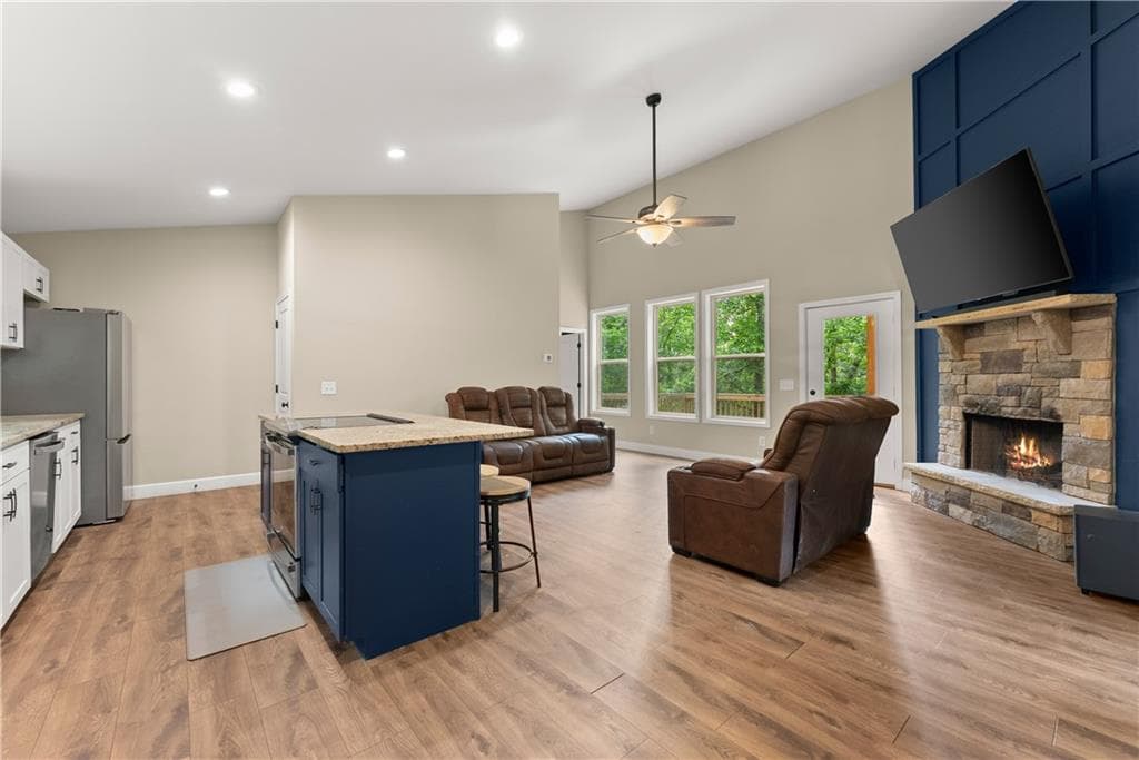 3 bedroom, 3 bathroom, 1,728 sq ft single family residence for sale at 308 Fowler Creek Drive, Cleveland, GA 30528 — photo 6