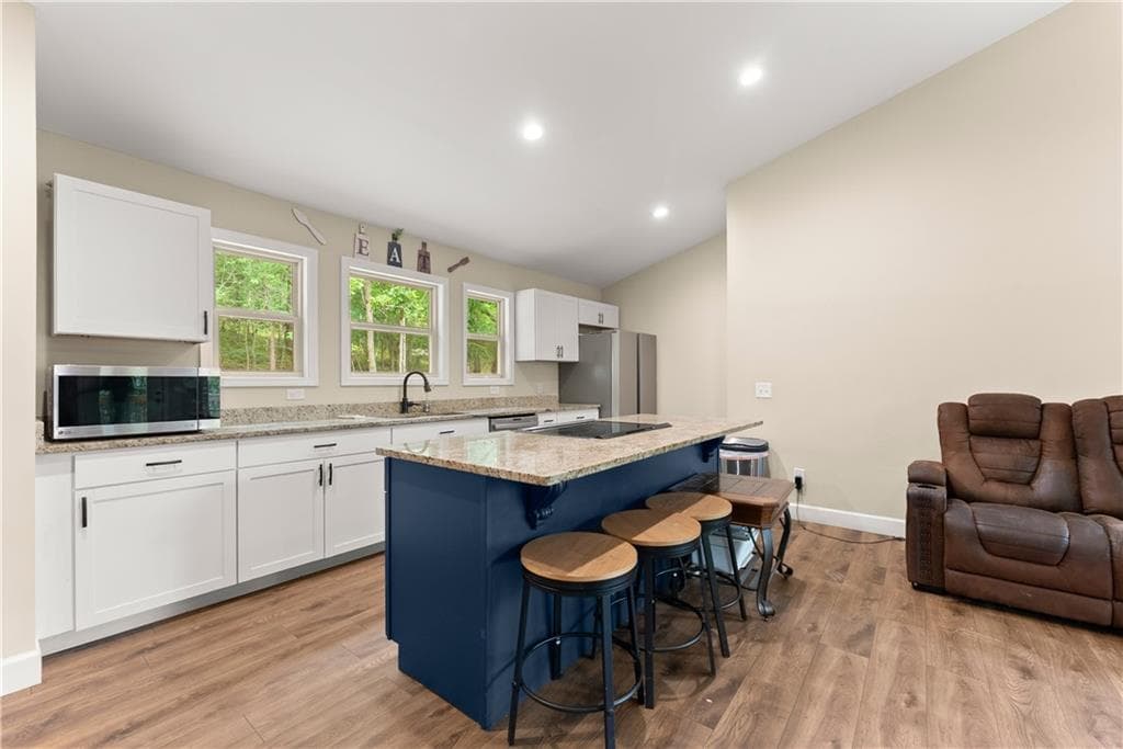 3 bedroom, 3 bathroom, 1,728 sq ft single family residence for sale at 308 Fowler Creek Drive, Cleveland, GA 30528 — photo 7