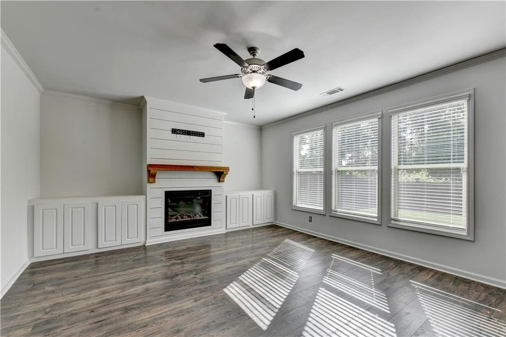 3 bedroom, 3 bathroom, 2,452 sq ft single family residence for sale at 5430 Railway Lane, Flowery Branch, GA 30542 — photo 8
