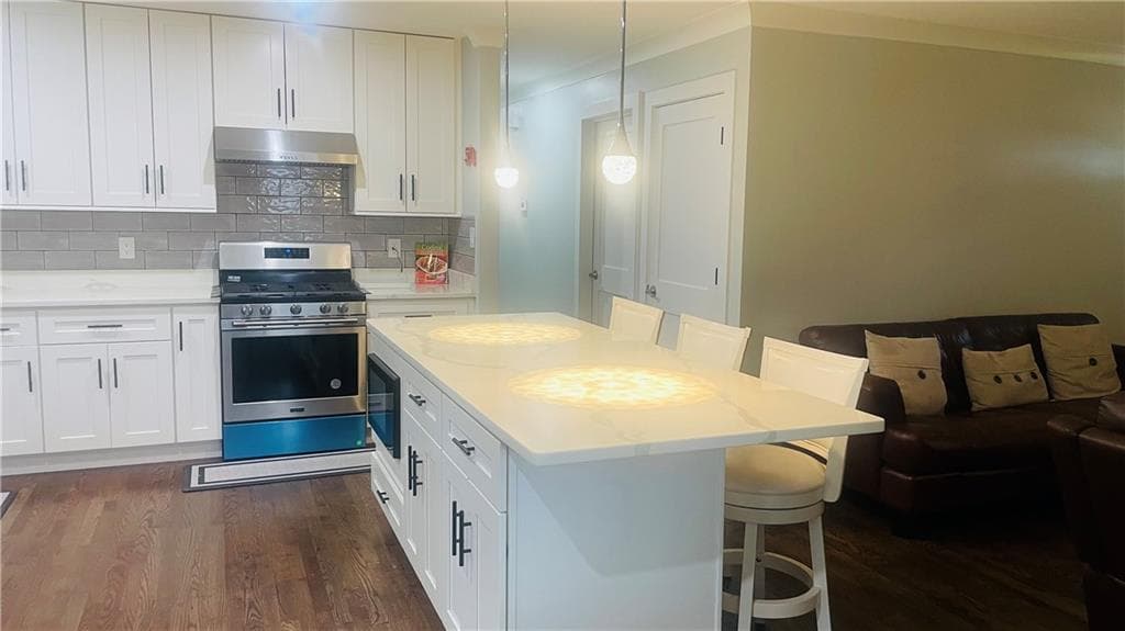 4 bedroom, 3 bathroom, 1,822 sq ft single family residence for sale at 445 Dan Place, Smyrna, GA 30082 — photo 3