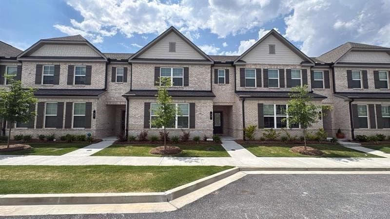 3 bedroom, 3 bathroom, 1,836 sq ft townhouse for rent at 84 Smithwood Drive, Bethlehem, GA 30620 for $2,100 a month — photo 2